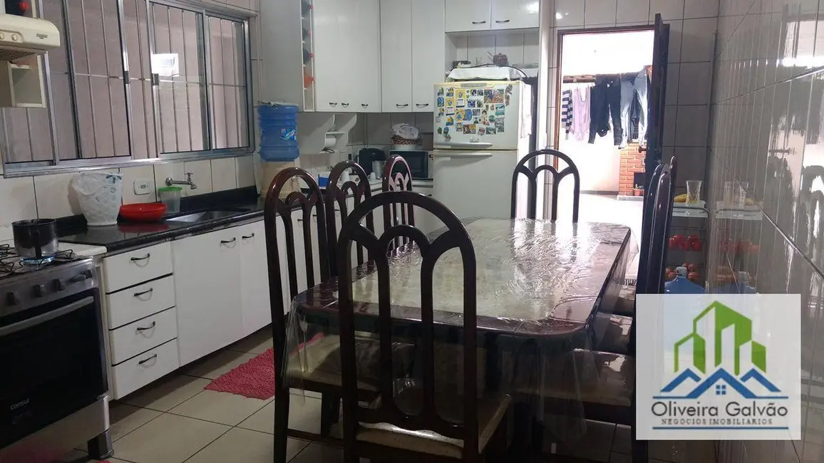 Casa com 5 quartos à venda, 125m2 em Cidade das Flores, Osasco - SP - imagem 4 Foto 4 de Casa com 5 quartos à venda, 125m2 em Cidade das Flores, Osasco - SP