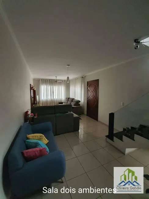 Foto 3 de Casa com 3 quartos à venda, 150m2 em Vila Santo Estéfano, São Paulo - SP