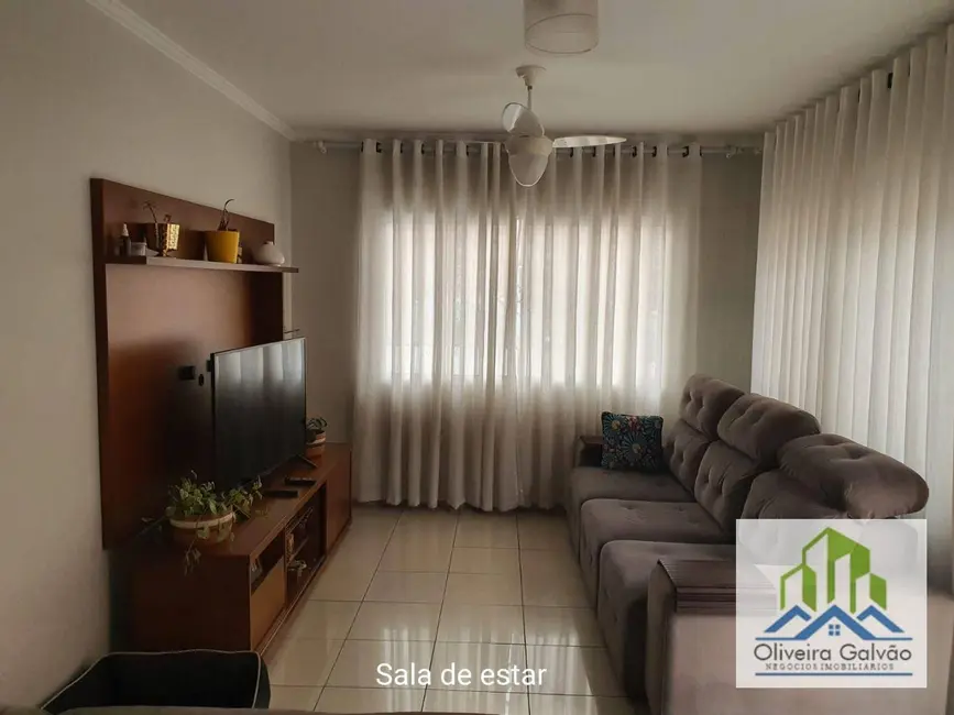 Foto 2 de Casa com 3 quartos à venda, 150m2 em Vila Santo Estéfano, São Paulo - SP