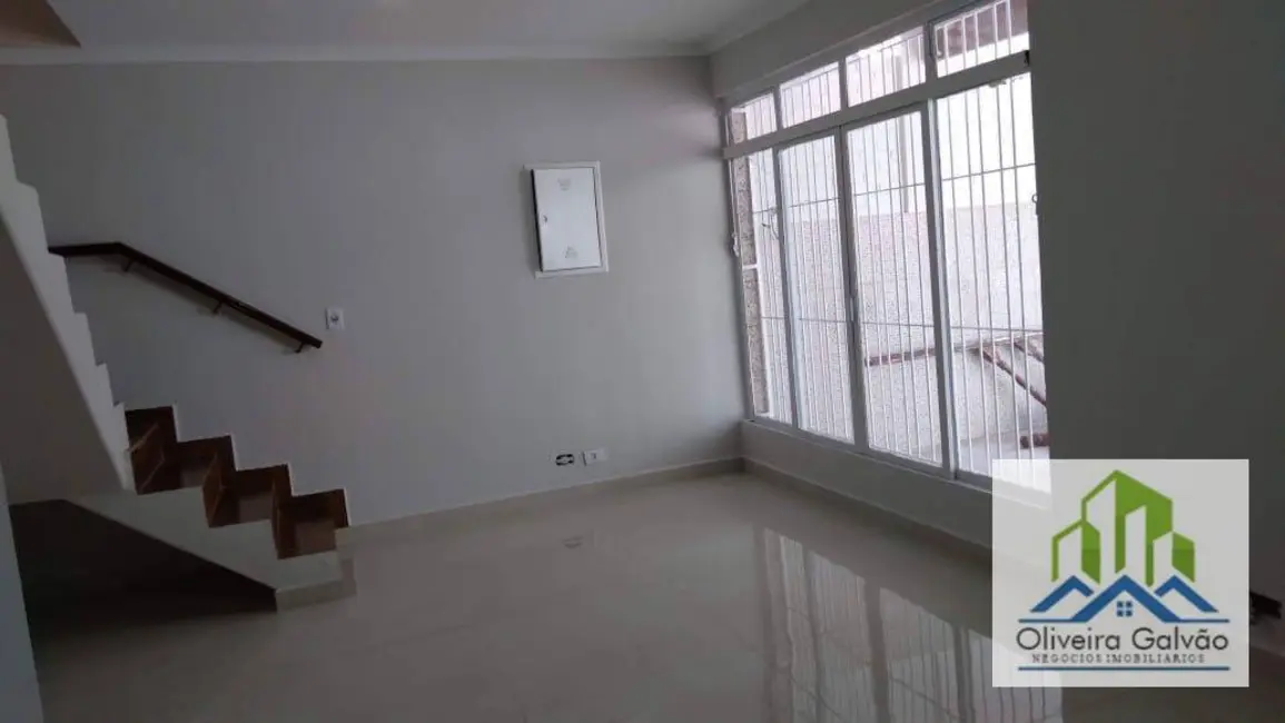 Casa com 3 quartos para alugar, 120m2 em Vila Campesina, Osasco - SP - imagem 3 Foto 3 de Casa com 3 quartos para alugar, 120m2 em Vila Campesina, Osasco - SP