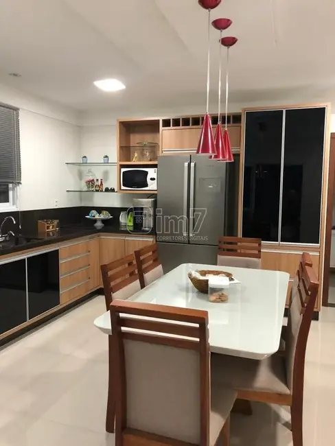 Foto 3 de Casa com 4 quartos à venda, 310m2 em Boulevard Lagoa, Serra - ES