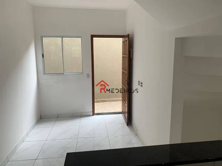 Foto 2 de Casa de Condomínio com 2 quartos à venda, 45m2 em Mirim, Praia Grande - SP