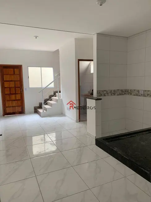 Foto 2 de Casa de Condomínio com 2 quartos à venda, 60m2 em Mirim, Praia Grande - SP
