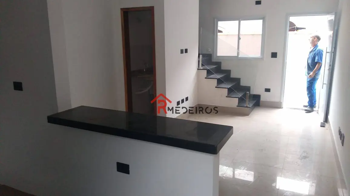 Foto 1 de Sobrado com 2 quartos à venda, 65m2 em Ocian, Praia Grande - SP