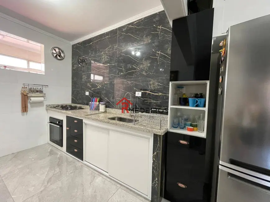 Apartamento com 2 quartos à venda, 71m2 em Canto do Forte, Praia Grande - SP - imagem 8 Foto 8 de Apartamento com 2 quartos à venda, 71m2 em Canto do Forte, Praia Grande - SP