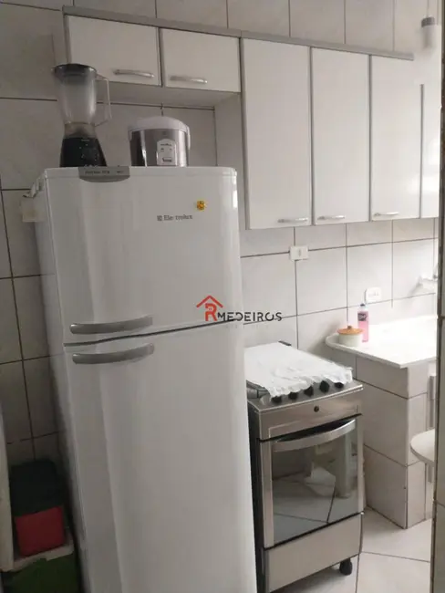 Foto 3 de Kitnet com 1 quarto à venda, 46m2 em Tupi, Praia Grande - SP