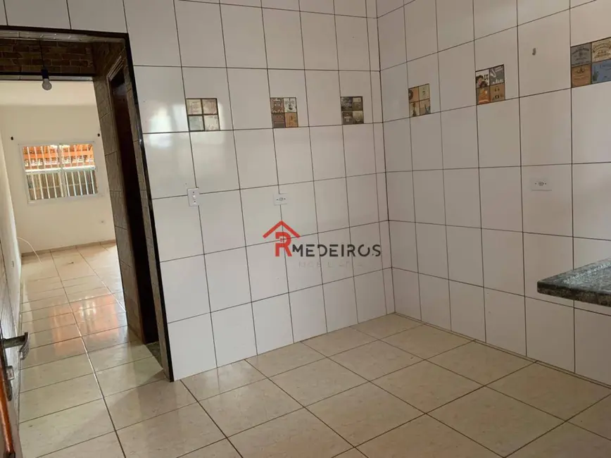 Sobrado com 2 quartos à venda, 100m2 em Praia Grande - SP - imagem 5 Foto 5 de Sobrado com 2 quartos à venda, 100m2 em Praia Grande - SP