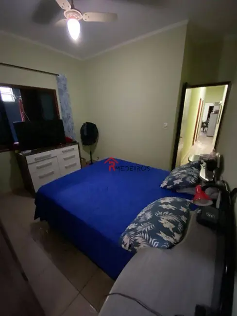 Casa com 2 quartos à venda, 128m2 em Praia Grande - SP - imagem 7 Foto 7 de Casa com 2 quartos à venda, 128m2 em Praia Grande - SP