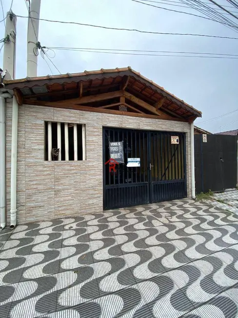 Casa com 2 quartos à venda, 128m2 em Praia Grande - SP - imagem 1 Foto 1 de Casa com 2 quartos à venda, 128m2 em Praia Grande - SP