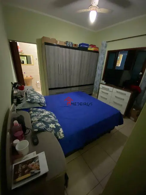 Casa com 2 quartos à venda, 128m2 em Praia Grande - SP - imagem 6 Foto 6 de Casa com 2 quartos à venda, 128m2 em Praia Grande - SP