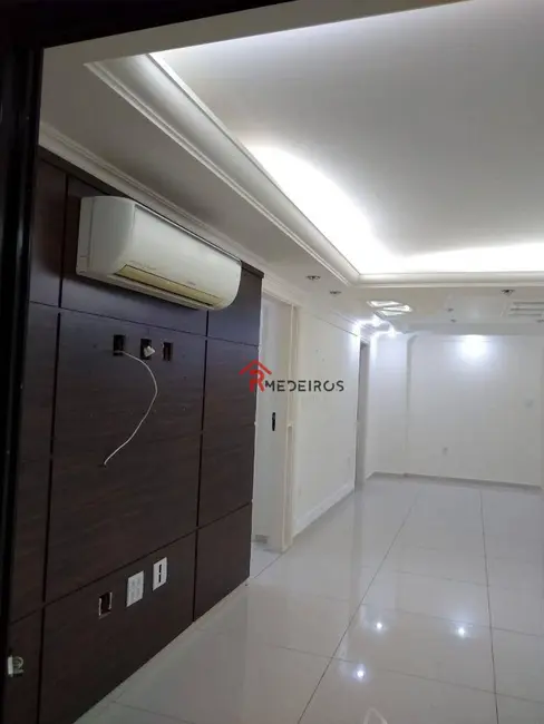 Apartamento com 3 quartos à venda, 135m2 em Canto do Forte, Praia Grande - SP - imagem 3 Foto 3 de Apartamento com 3 quartos à venda, 135m2 em Canto do Forte, Praia Grande - SP
