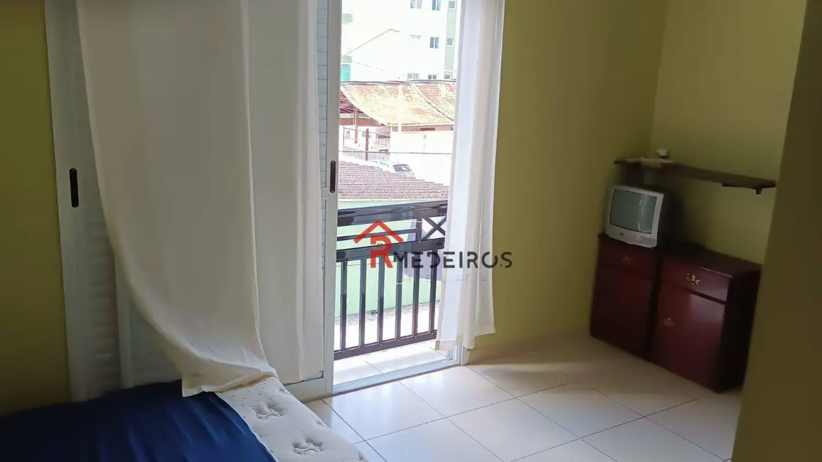 Casa com 2 quartos à venda, 100m2 em Aviação, Praia Grande - SP - imagem 3 Foto 3 de Casa com 2 quartos à venda, 100m2 em Aviação, Praia Grande - SP