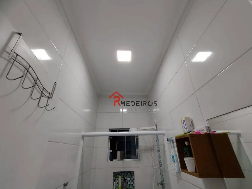 Foto 9 de Casa com 3 quartos à venda, 142m2 em Maracanã, Praia Grande - SP