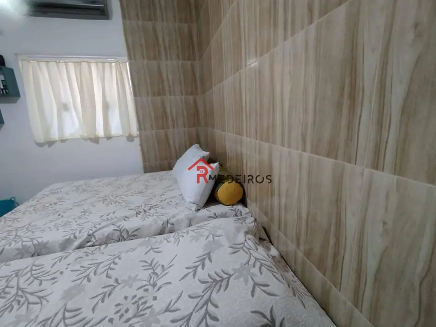 Foto 8 de Casa com 3 quartos à venda, 142m2 em Maracanã, Praia Grande - SP