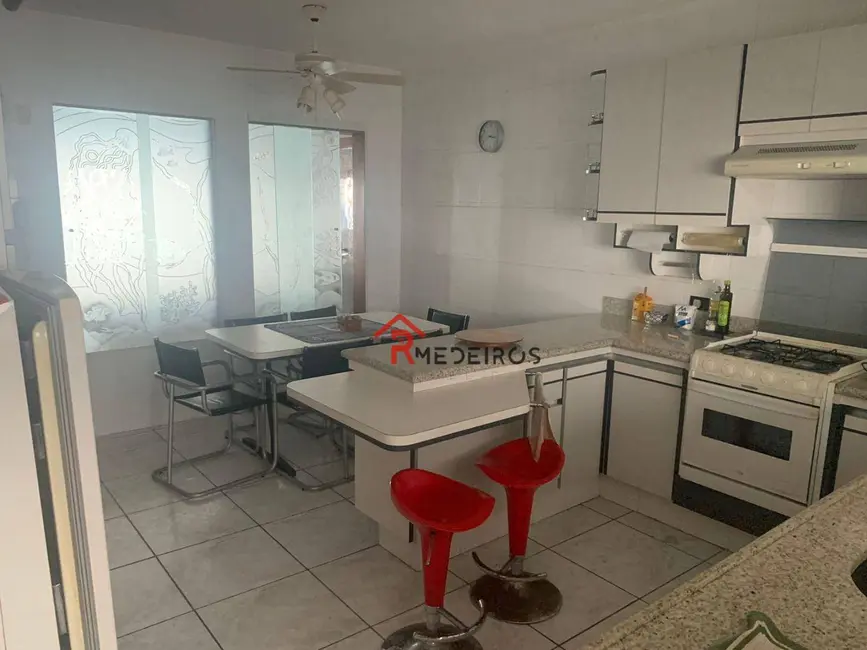Foto 9 de Apartamento com 3 quartos à venda, 164m2 em Canto do Forte, Praia Grande - SP