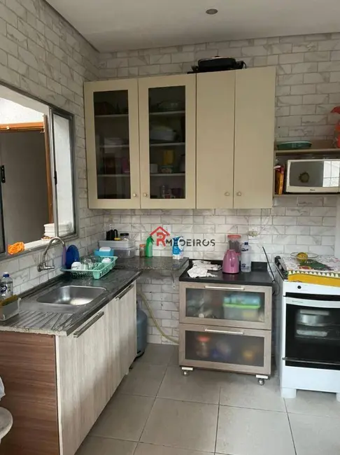 Sobrado com 3 quartos à venda, 170m2 em Praia Grande - SP - imagem 3 Foto 3 de Sobrado com 3 quartos à venda, 170m2 em Praia Grande - SP