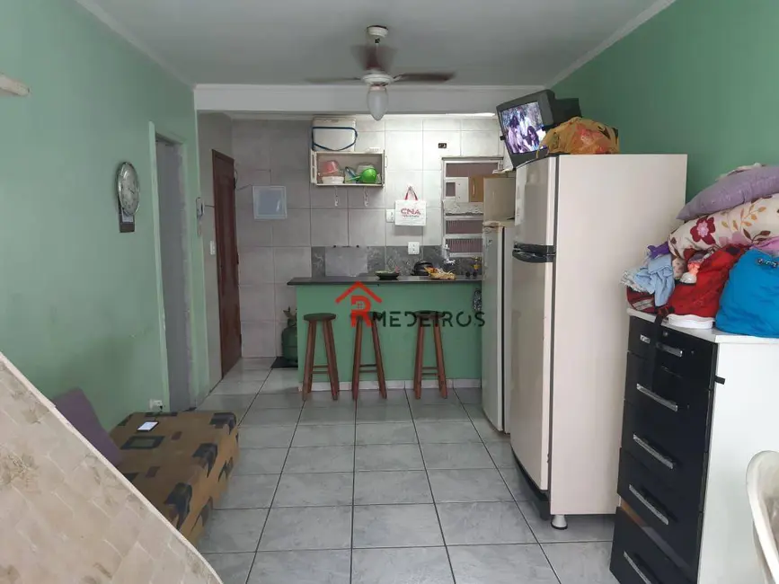 Kitnet com 1 quarto à venda, 32m2 em Aviação, Praia Grande - SP - imagem 2 Foto 2 de Kitnet com 1 quarto à venda, 32m2 em Aviação, Praia Grande - SP