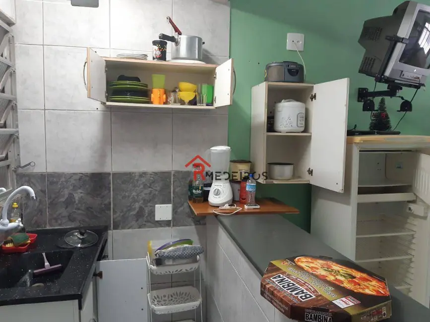Kitnet com 1 quarto à venda, 32m2 em Aviação, Praia Grande - SP - imagem 5 Foto 5 de Kitnet com 1 quarto à venda, 32m2 em Aviação, Praia Grande - SP