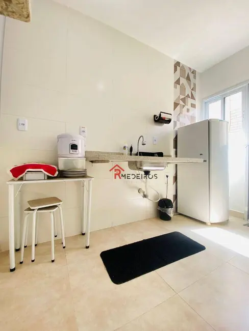 Foto 6 de Casa de Condomínio com 2 quartos à venda, 100m2 em Maracanã, Praia Grande - SP