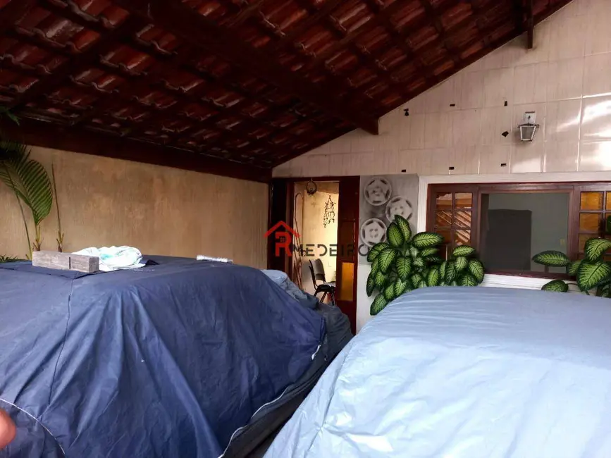 Foto 1 de Casa com 3 quartos à venda em Aviação, Praia Grande - SP