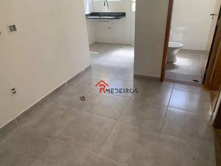 Foto 3 de Casa com 2 quartos à venda, 49m2 em Esmeralda, Praia Grande - SP