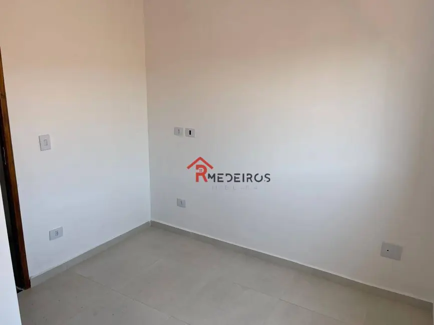 Foto 3 de Casa com 2 quartos à venda, 49m2 em Maracanã, Praia Grande - SP