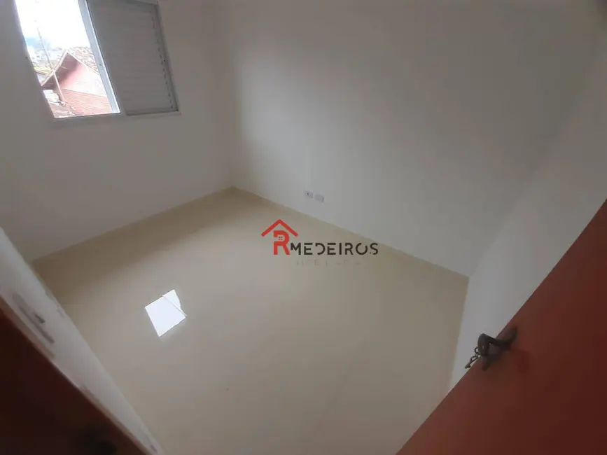 Casa de Condomínio com 2 quartos à venda, 43m2 em Maracanã, Praia Grande - SP - imagem 5 Foto 5 de Casa de Condomínio com 2 quartos à venda, 43m2 em Maracanã, Praia Grande - SP