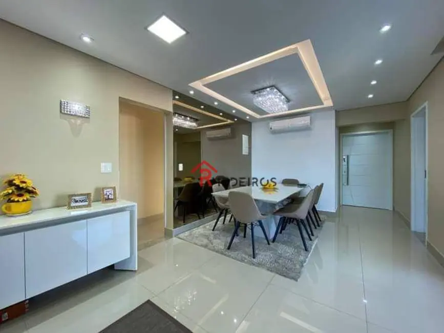 Apartamento com 3 quartos à venda, 213m2 em Canto do Forte, Praia Grande - SP - imagem 4 Foto 4 de Apartamento com 3 quartos à venda, 213m2 em Canto do Forte, Praia Grande - SP