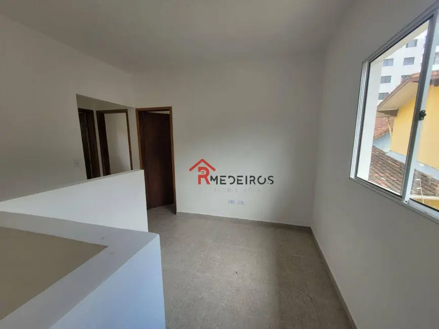 Foto 2 de Casa de Condomínio com 2 quartos à venda, 53m2 em Solemar, Praia Grande - SP