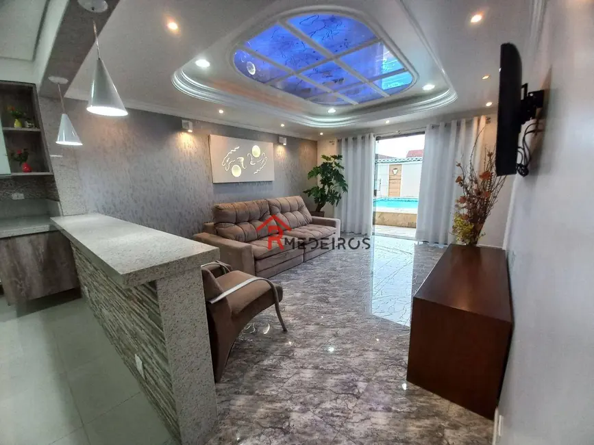 Foto 3 de Casa com 6 quartos à venda, 680m2 em Praia Grande - SP