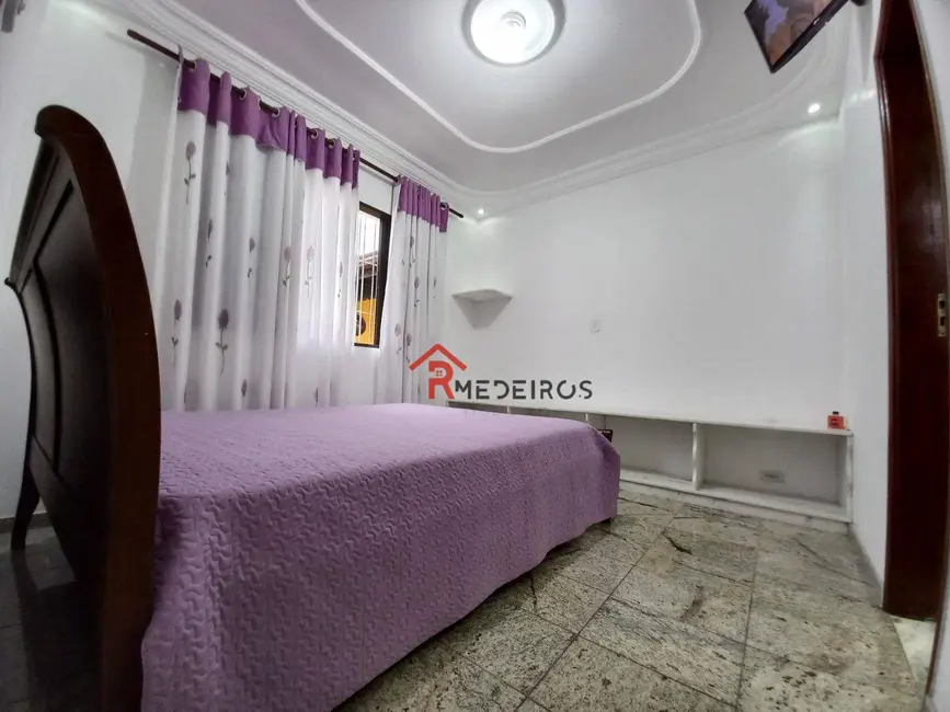 Foto 6 de Casa com 6 quartos à venda, 680m2 em Praia Grande - SP