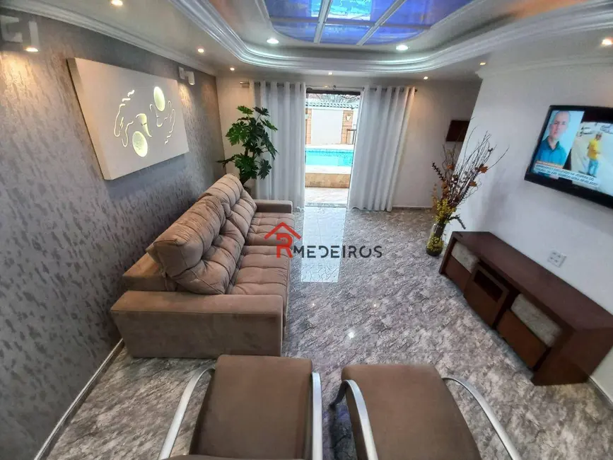 Foto 2 de Casa com 6 quartos à venda, 680m2 em Praia Grande - SP