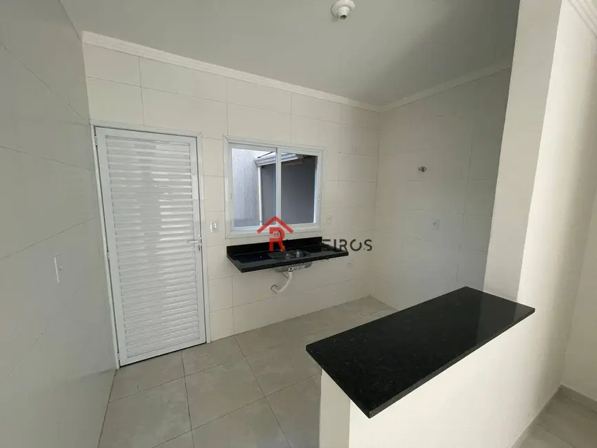 Foto 5 de Casa de Condomínio com 2 quartos à venda, 49m2 em Aviação, Praia Grande - SP