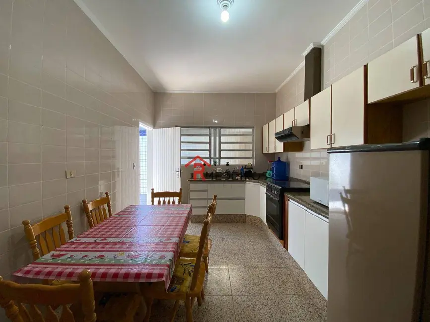 Foto 5 de Casa com 2 quartos à venda, 198m2 em Praia Grande - SP