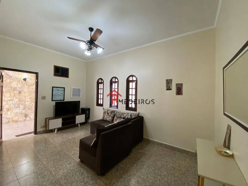 Foto 4 de Casa com 2 quartos à venda, 198m2 em Praia Grande - SP
