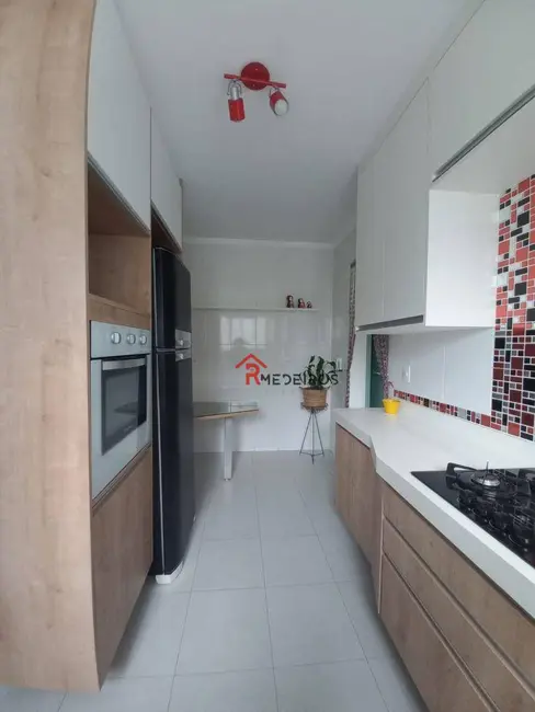 Apartamento com 3 quartos à venda, 114m2 em Praia Grande - SP - imagem 8 Foto 8 de Apartamento com 3 quartos à venda, 114m2 em Praia Grande - SP