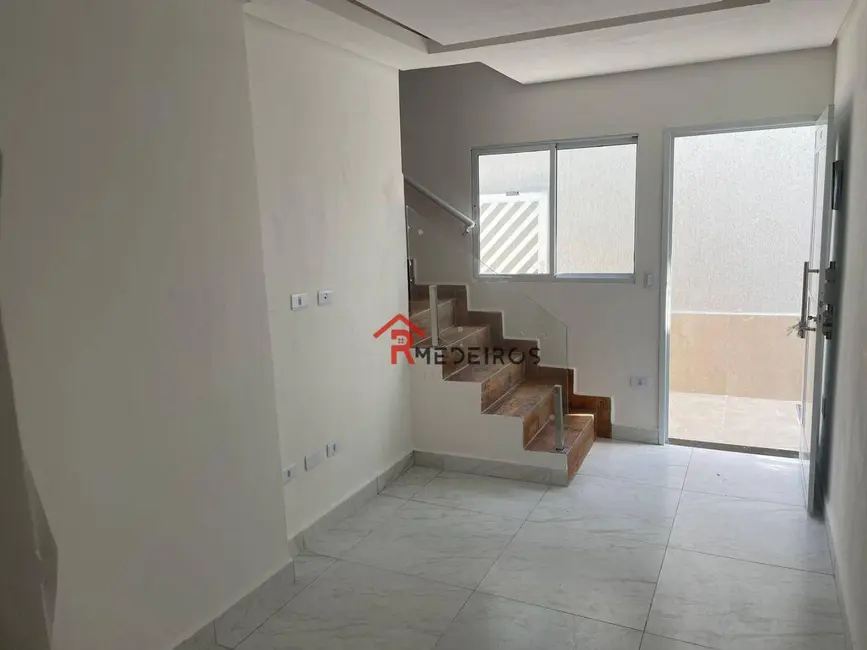 Foto 3 de Casa de Condomínio com 2 quartos à venda, 80m2 em Aviação, Praia Grande - SP