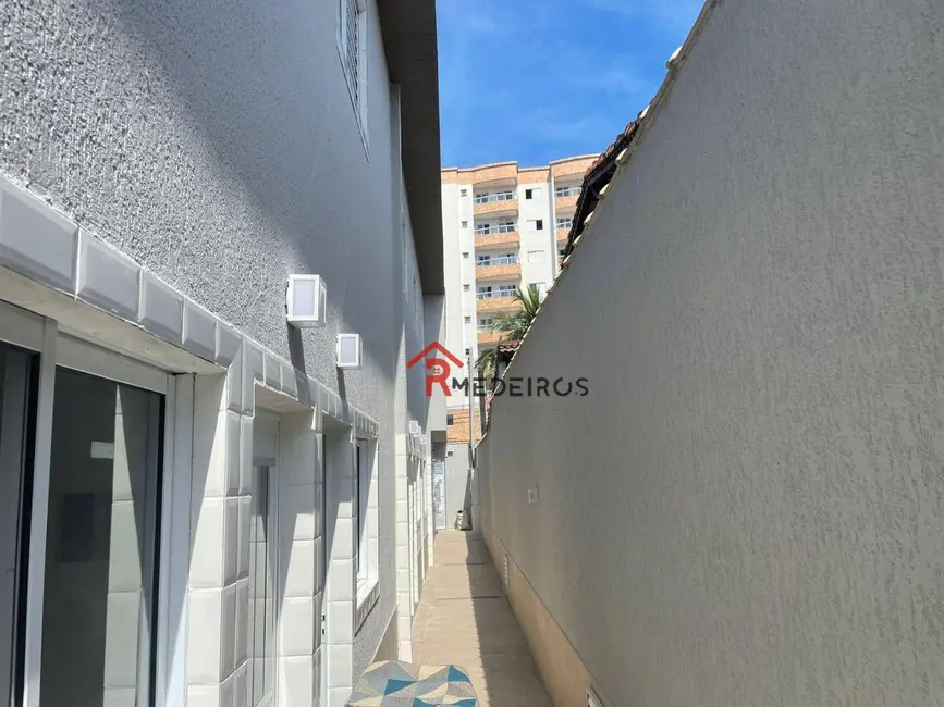 Foto 2 de Casa de Condomínio com 2 quartos à venda, 80m2 em Aviação, Praia Grande - SP
