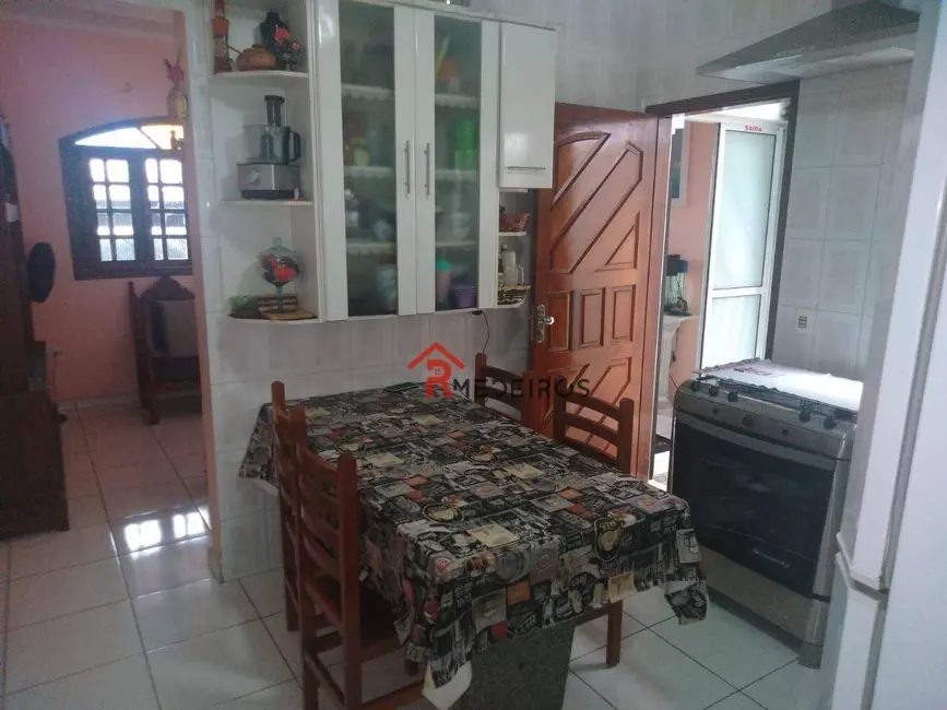 Casa com 2 quartos à venda, 125m2 em Praia Grande - SP - imagem 5 Foto 5 de Casa com 2 quartos à venda, 125m2 em Praia Grande - SP