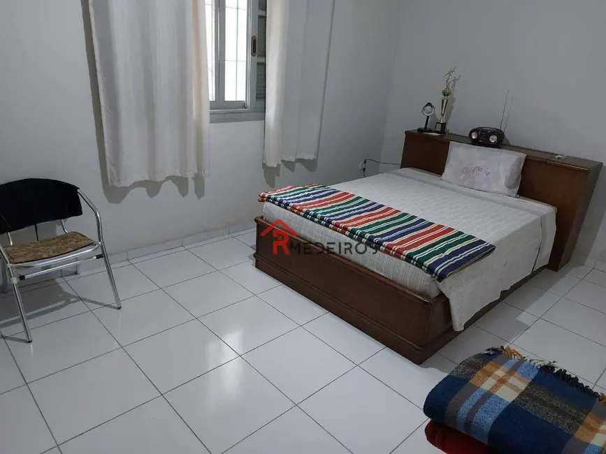 Foto 8 de Casa com 2 quartos à venda, 332m2 em Canto do Forte, Praia Grande - SP