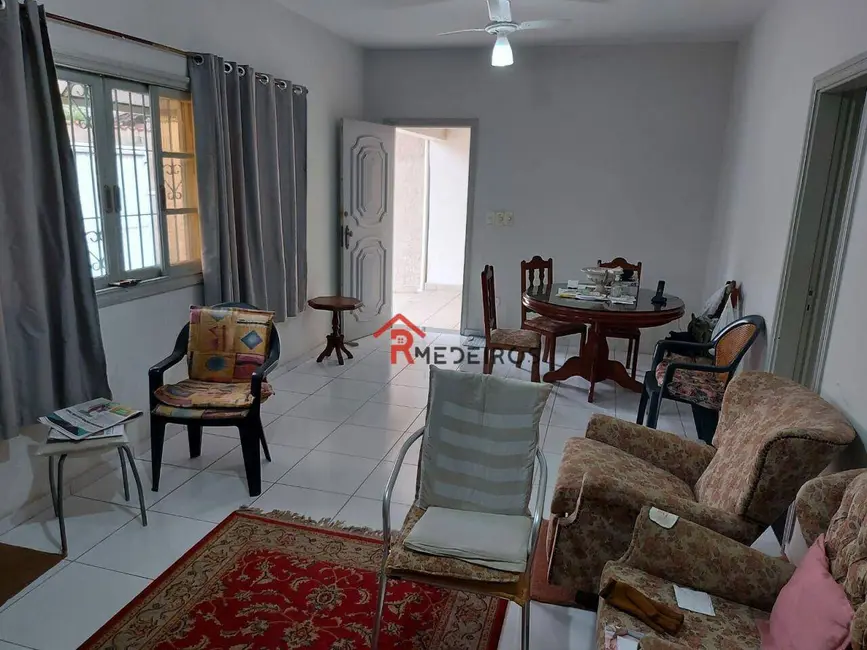 Foto 5 de Casa com 2 quartos à venda, 332m2 em Canto do Forte, Praia Grande - SP