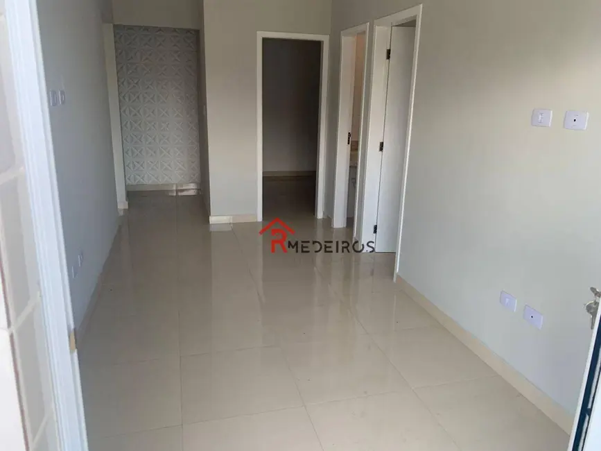 Foto 3 de Casa de Condomínio com 2 quartos à venda, 61m2 em Praia Grande - SP