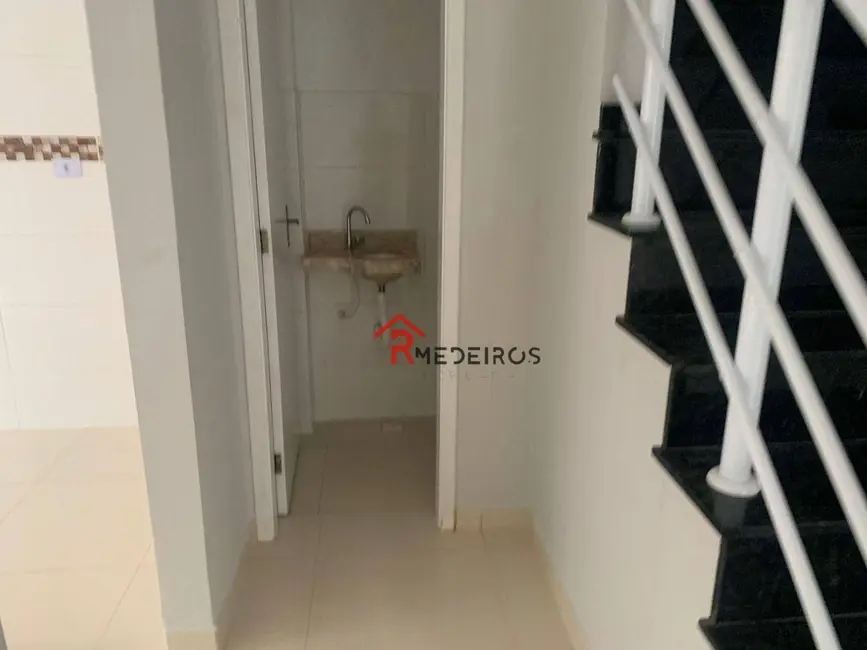Casa de Condomínio com 2 quartos à venda, 61m2 em Praia Grande - SP - imagem 4 Foto 4 de Casa de Condomínio com 2 quartos à venda, 61m2 em Praia Grande - SP