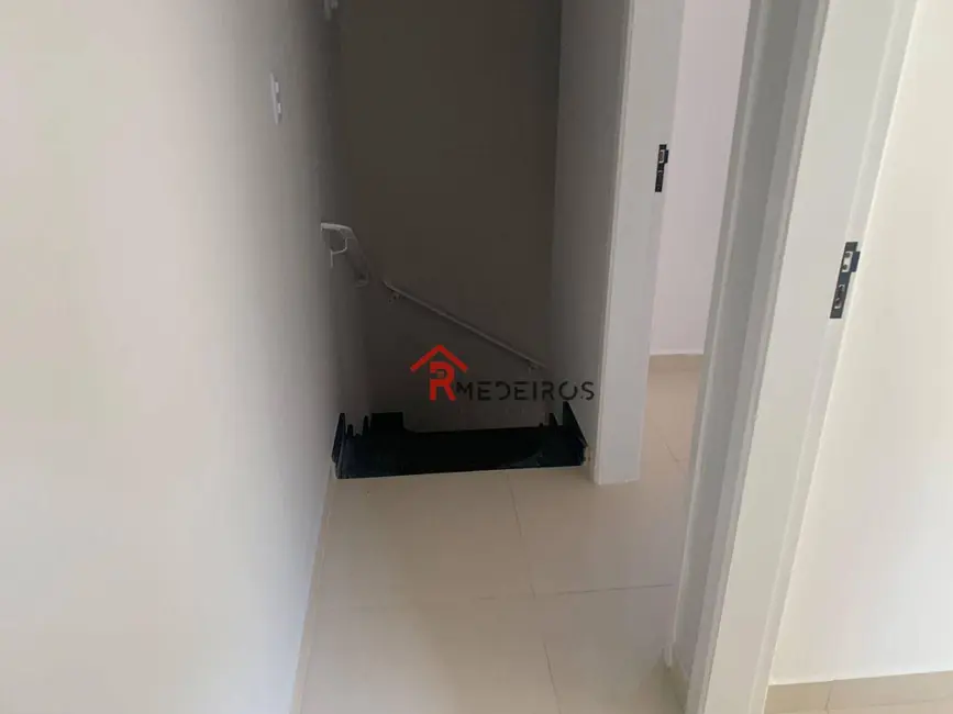 Casa de Condomínio com 2 quartos à venda, 61m2 em Praia Grande - SP - imagem 6 Foto 6 de Casa de Condomínio com 2 quartos à venda, 61m2 em Praia Grande - SP
