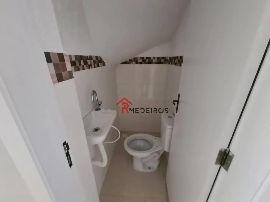 Foto 7 de Casa de Condomínio com 2 quartos à venda, 60m2 em Praia Grande - SP