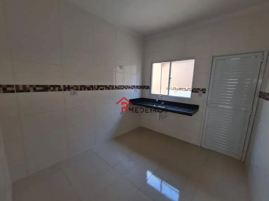 Foto 3 de Casa de Condomínio com 2 quartos à venda, 60m2 em Praia Grande - SP