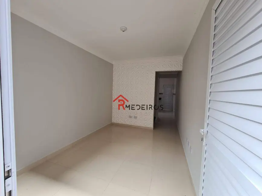 Foto 1 de Casa de Condomínio com 2 quartos à venda, 60m2 em Praia Grande - SP