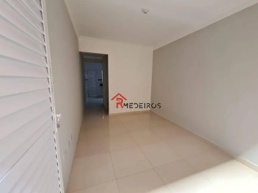 Foto 3 de Casa de Condomínio com 2 quartos à venda, 51m2 em Praia Grande - SP