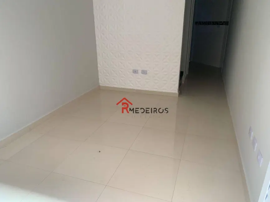 Foto 2 de Casa de Condomínio com 2 quartos à venda, 48m2 em Praia Grande - SP