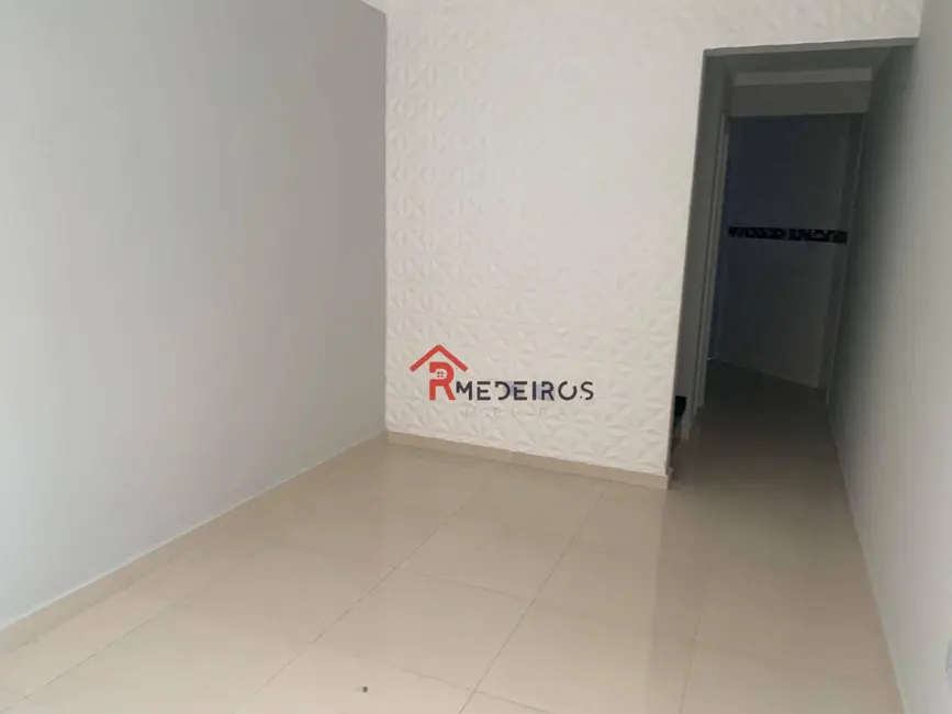 Foto 1 de Casa de Condomínio com 2 quartos à venda, 48m2 em Praia Grande - SP